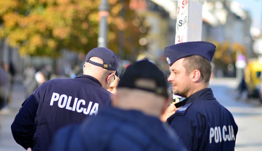 Wrocław: Dramatyczne wydarzenia na Jazie Opatowickim. Mężczyzna, który wpadł do rzeki, nie przeżył