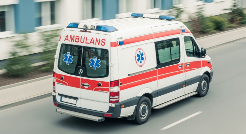 Ewakuacja mieszkańców po niebezpiecznym znalezisku w piwnicy bloku